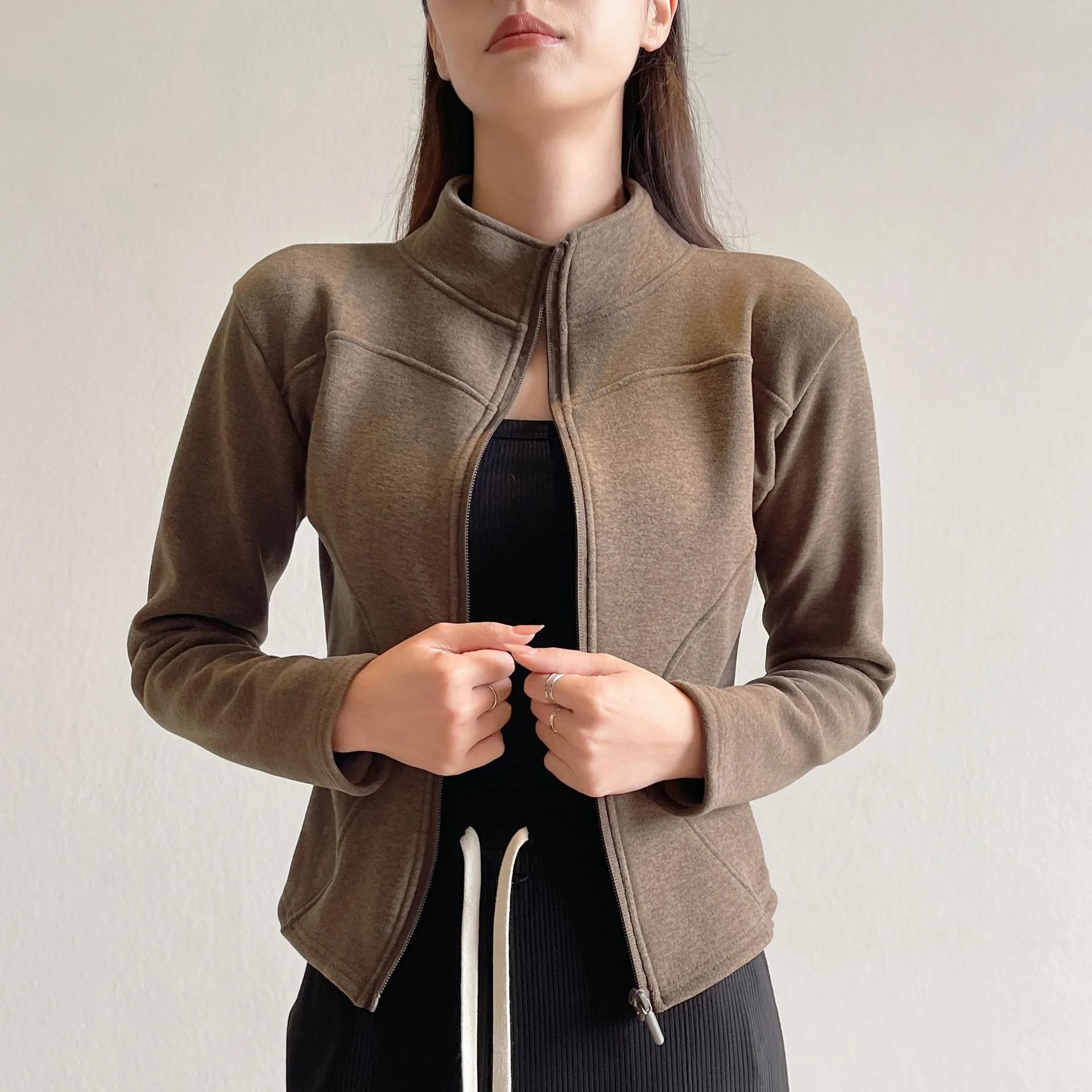 

Short Jacket Women's 2026 Spring Outerwear Stand Collar Short Coat Lamb Fleece Sweatshirt Slim Fleece Lined Warm Yoga Top