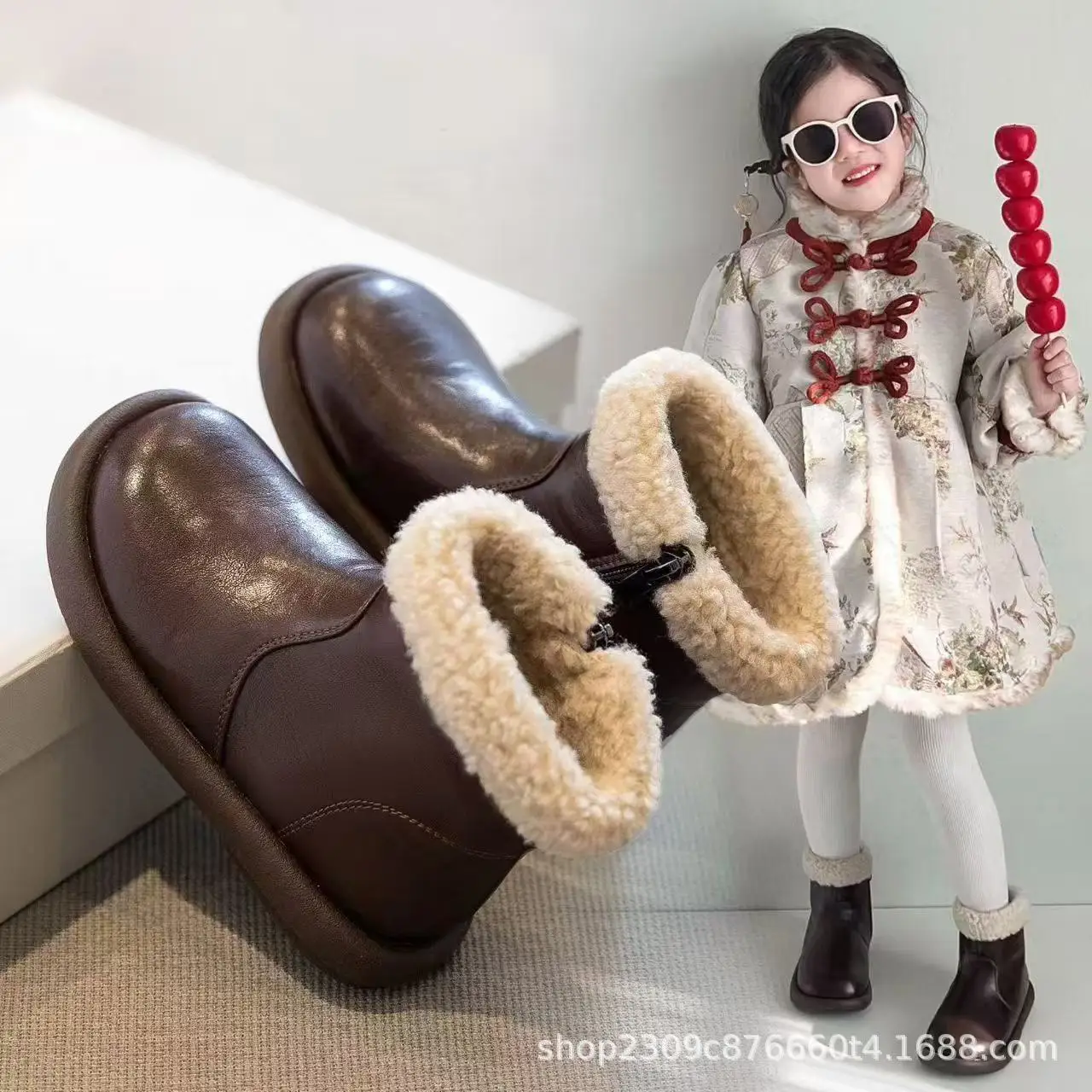Girls' wool boots 2026 winter children's breathable lining boots anti slip side zipper fashionable retro snow shoes girls' boots