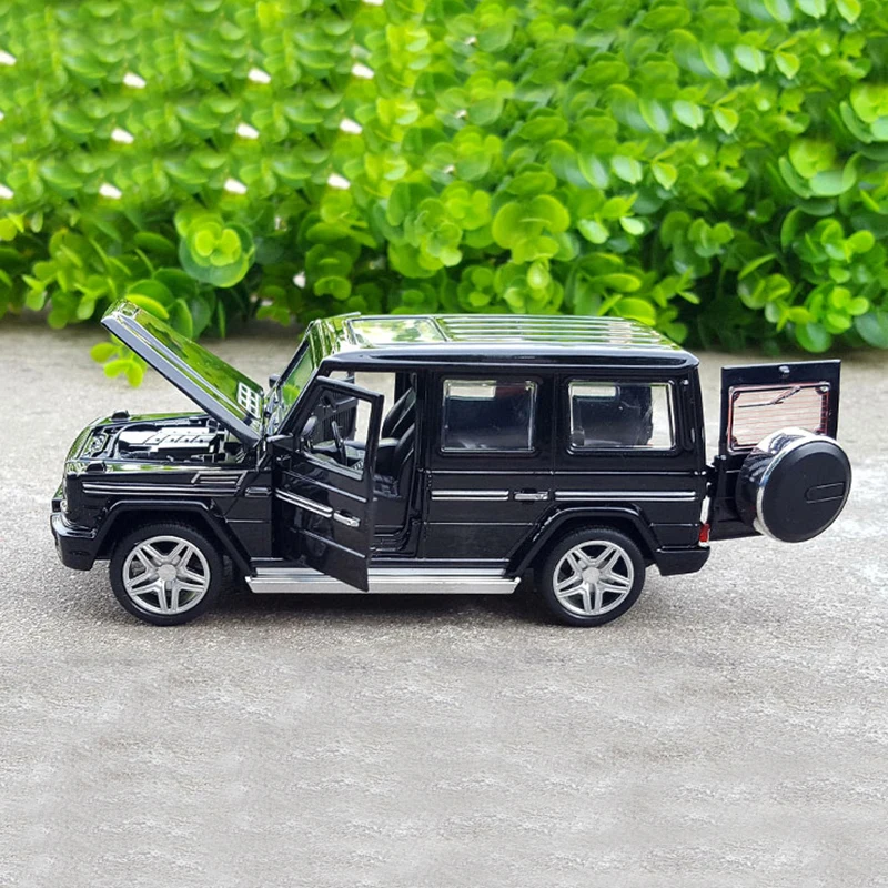 

1:32 G65 Off-road SUV Alloy Car Model Diecast Metal Vehicles Pull Back Car Simulation Sound Light Kids Toy Gift Collection