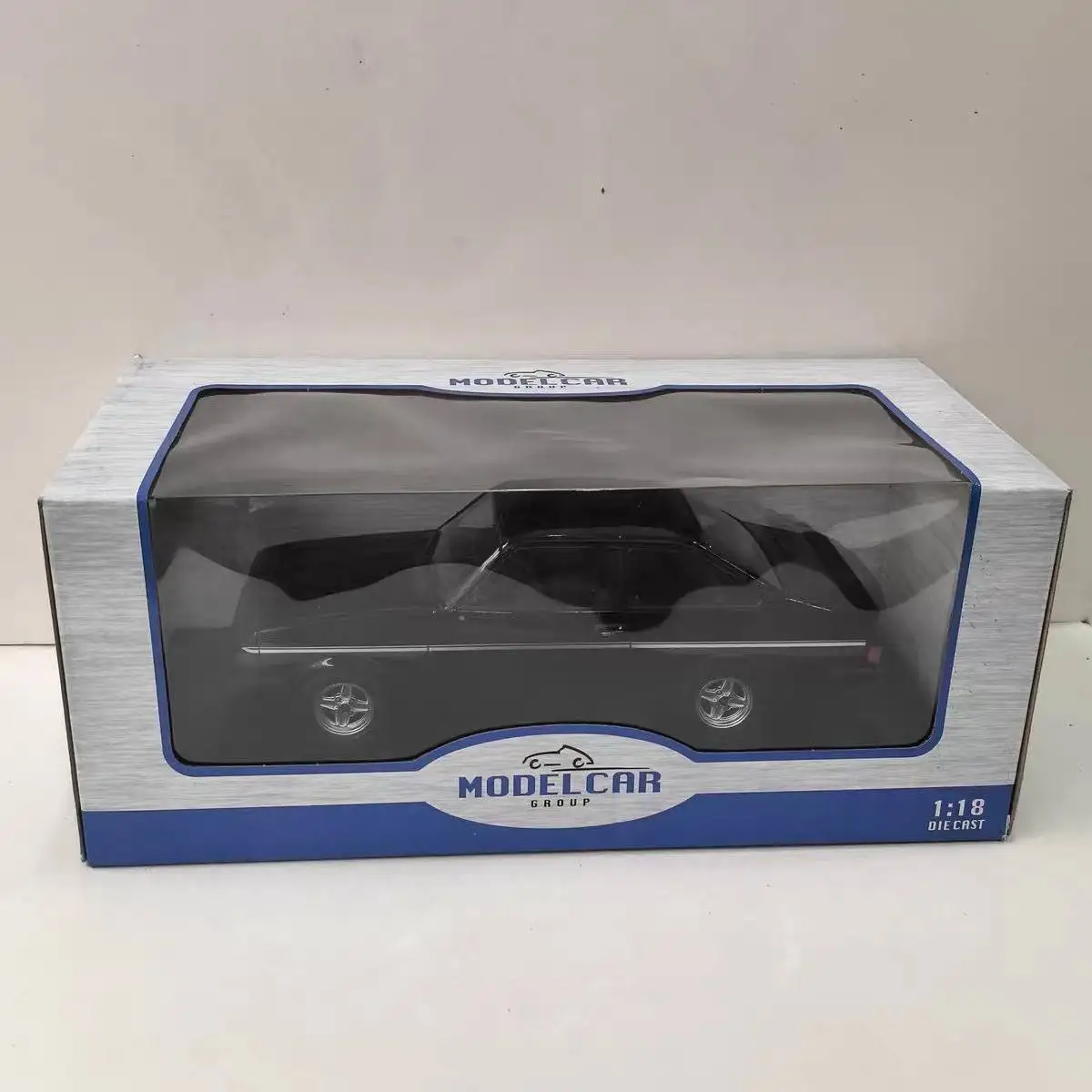 diecast-mcg-1-18-scale-escort-mkii-rs-2000-x6-alloy-car-model