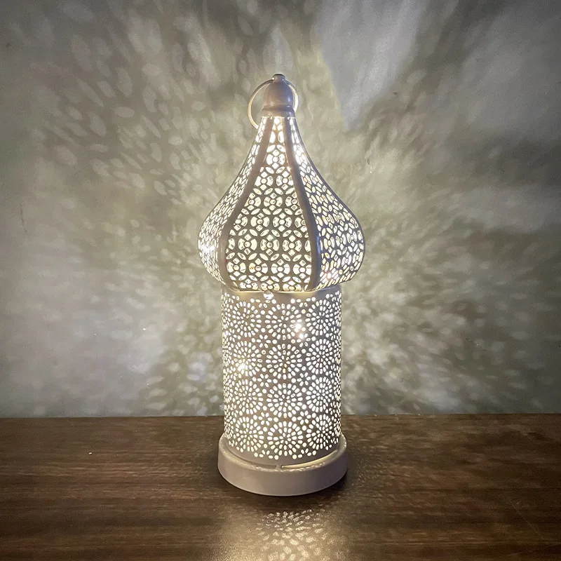 Middle East Arab Metal Vintage Wind Lights Lantern Candle Holder Home Décor Accessories Creative Gift Metal Figurine