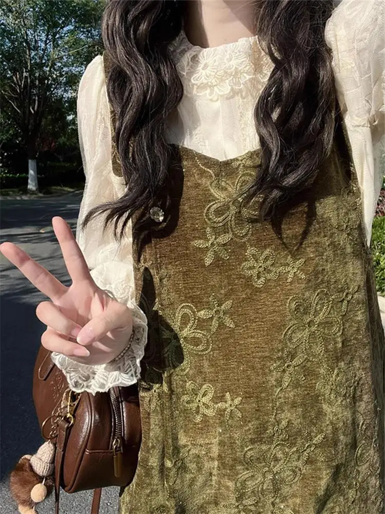 

Ретро-блузка с вышивкой и кружевной отделкой, омолаживающая, для повседневной носки, с длинным рукавом, воротником-лепестком, прямого кроя