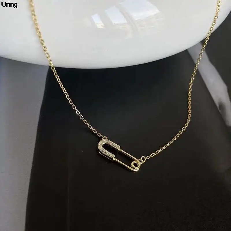 Personality Safety Paper Pin Clip Pendant Necklace For Women Hollow Zircon Collarbone Chains Choker Concise Fashion Jewelry Gift