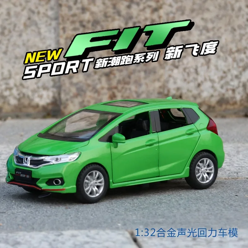 1:32 Honda Fit Alloy Model Car Metal Diecast Car Simulation Sound And Light Pull Back Toy Car For kids Collection Gifts A106