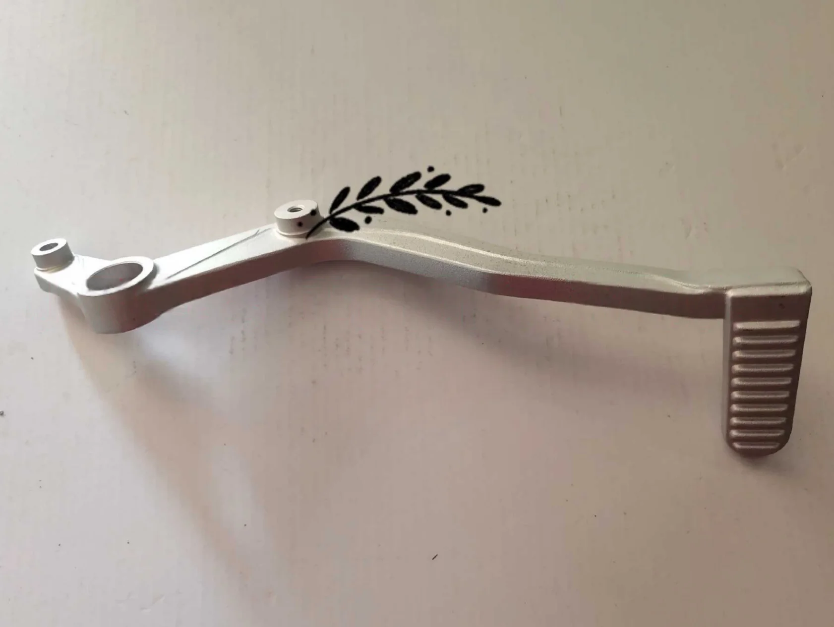 

Рычаг заднего тормоза для мотоцикла Benelli TNT125 BJ125-3E