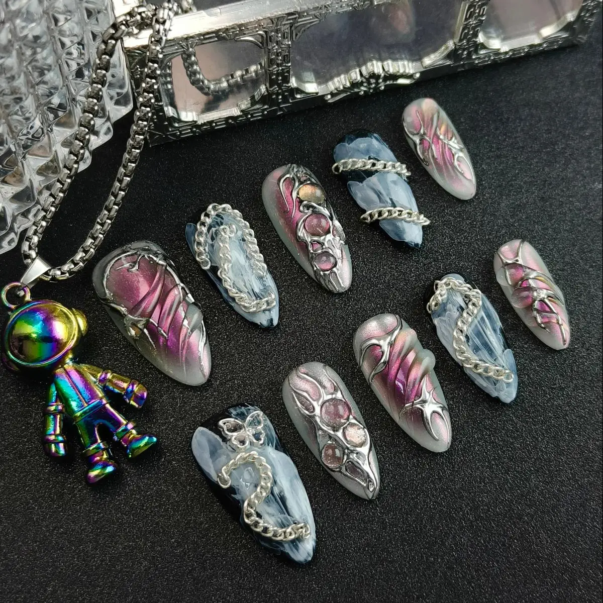 

10pcs 3D Hand drawn Y2K Handmade Press-on nails Medium Almond Nails 3D Metal wire Fake nails Bundle Sweet Butterfly Finished nai