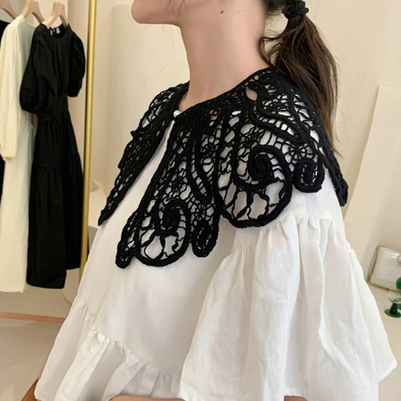 

Korean Style Women Sweet Floral Lace Fake Collar Shawl Shoulder Wrap Imitation Pearl Button Solid Color Decorative Necklace Mini