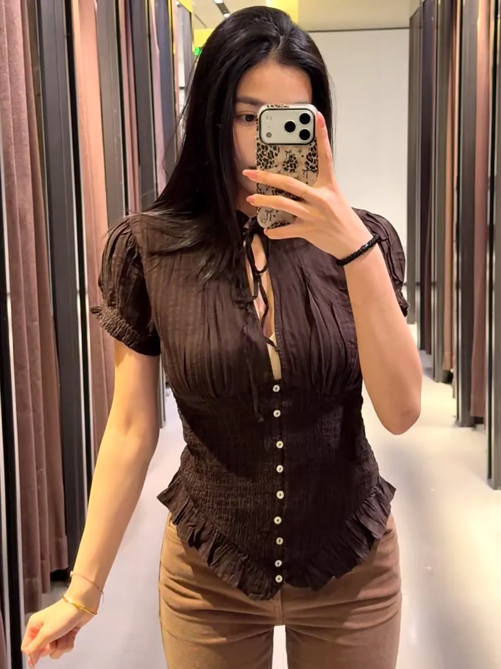 

Spring New Sweet Girl Style Bubble Sleeve Shirt Women's Knot Top Casual Slimming Short Sleeve V-neck Button Closure