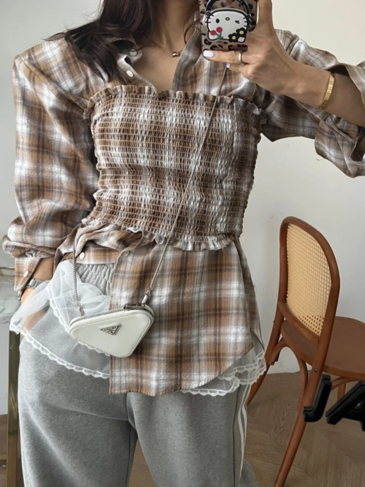 

Women's Loose Fit Plaid irt And Vest Two-Piece Set Casual Versatile Slimming Folded Collar Top Cotton Fabric Spring Faion