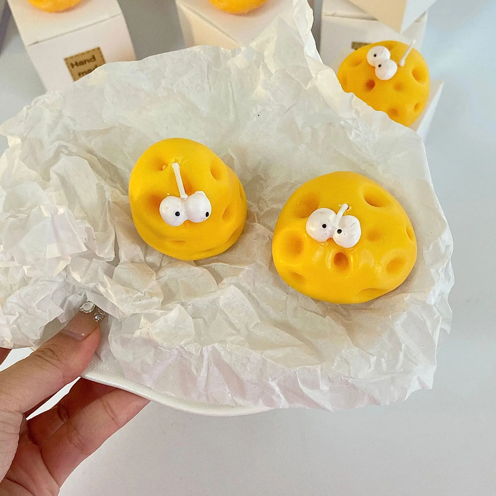 Creative Cheese Scented Candles Handmade Soy Wax Novelty Gifts Cheese Shaped Scented Candles