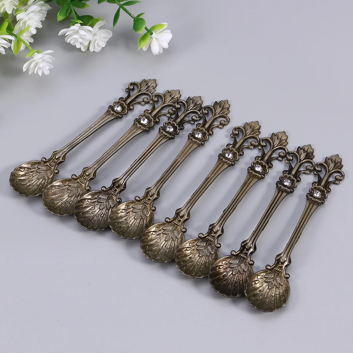 

8Pcs Vintage Copper Coffee Dessert Spoon Set Ideal for Home Cafe Bar Party Stirring Mixing Spoons Vintage Spoon
