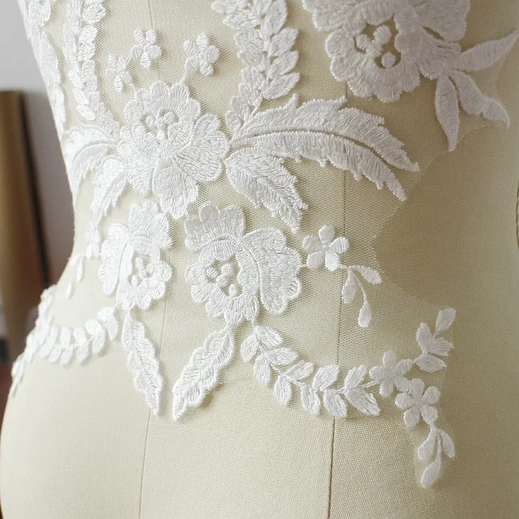 Französische Spitzenblume aus reinem Baumwollfaden, bestickter Spitzenaufsatz, Hochzeitskleid-Dekoration, Aufkleber, manuelle DIY-Accessoires – Detail 3