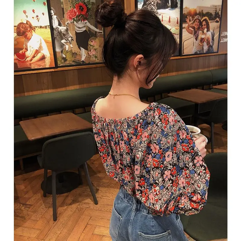 Top Women\'s Spring and Summer off-Shoulder round Neck Collarbone Slightly Fat Loose Lazy style Puff Sleeve French Vint