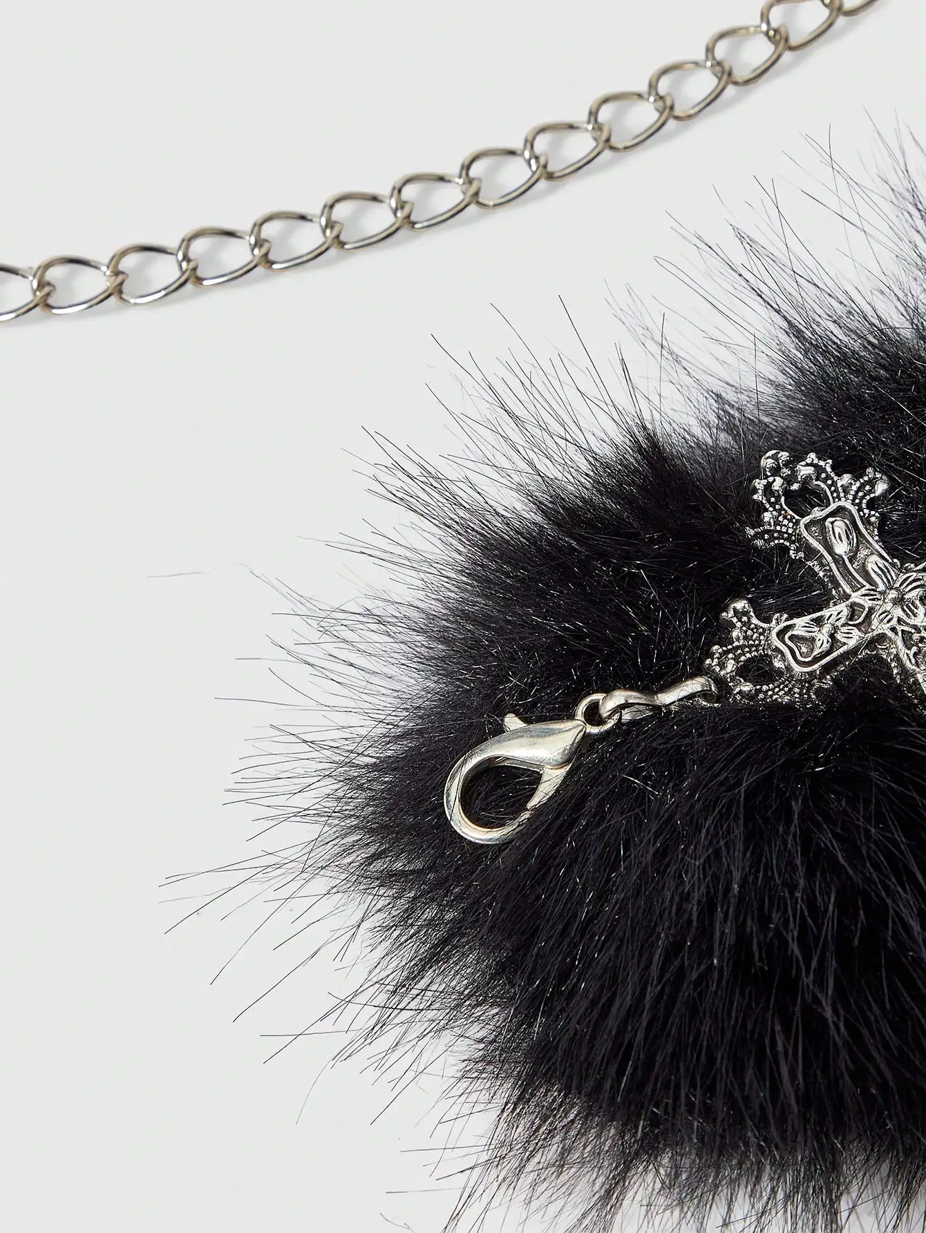 HERSHINE 1-teilige Damenmode-Kette aus schwarzem Plüsch mit Kreuztaille, Y2K-Gothic-Punkrock-Hip-Hop-Accessoire, Frühling, Sommer, Weihnachten.