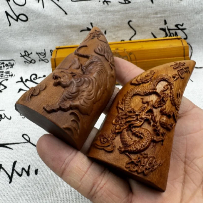 Taoist Longhu Mountain Jujube Wood Carved Holy Divination Cup - Dragon Tiger Relief Moon Blocks, Exquisite Taoist Craft Collect
