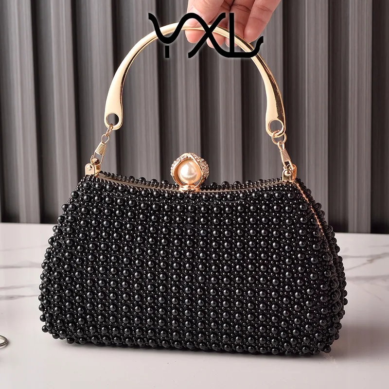 Bolso de Noche Perlas Elegante - Cheongsam - usage example