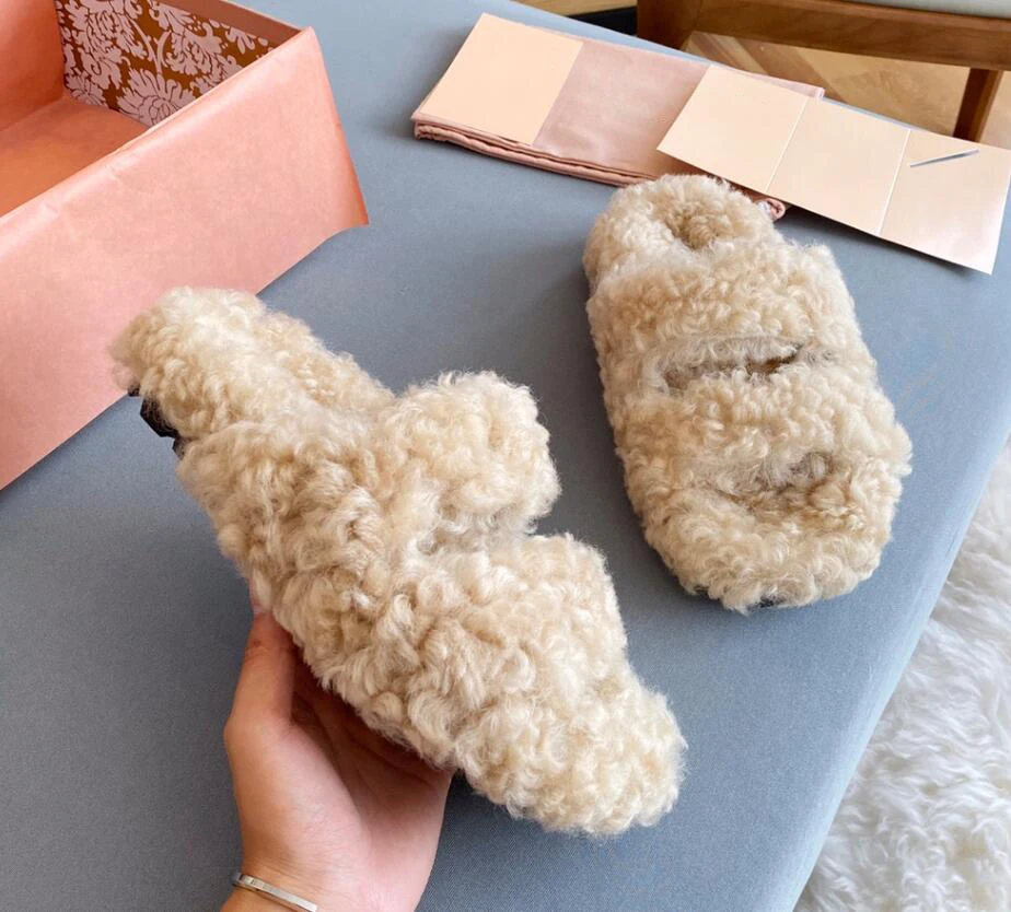 Wool Slipper Shoes for Women Winter Female Must-have Soft Fluffy Black Beige Warm Slip on Outdoor Mules Luxury Designer Slides