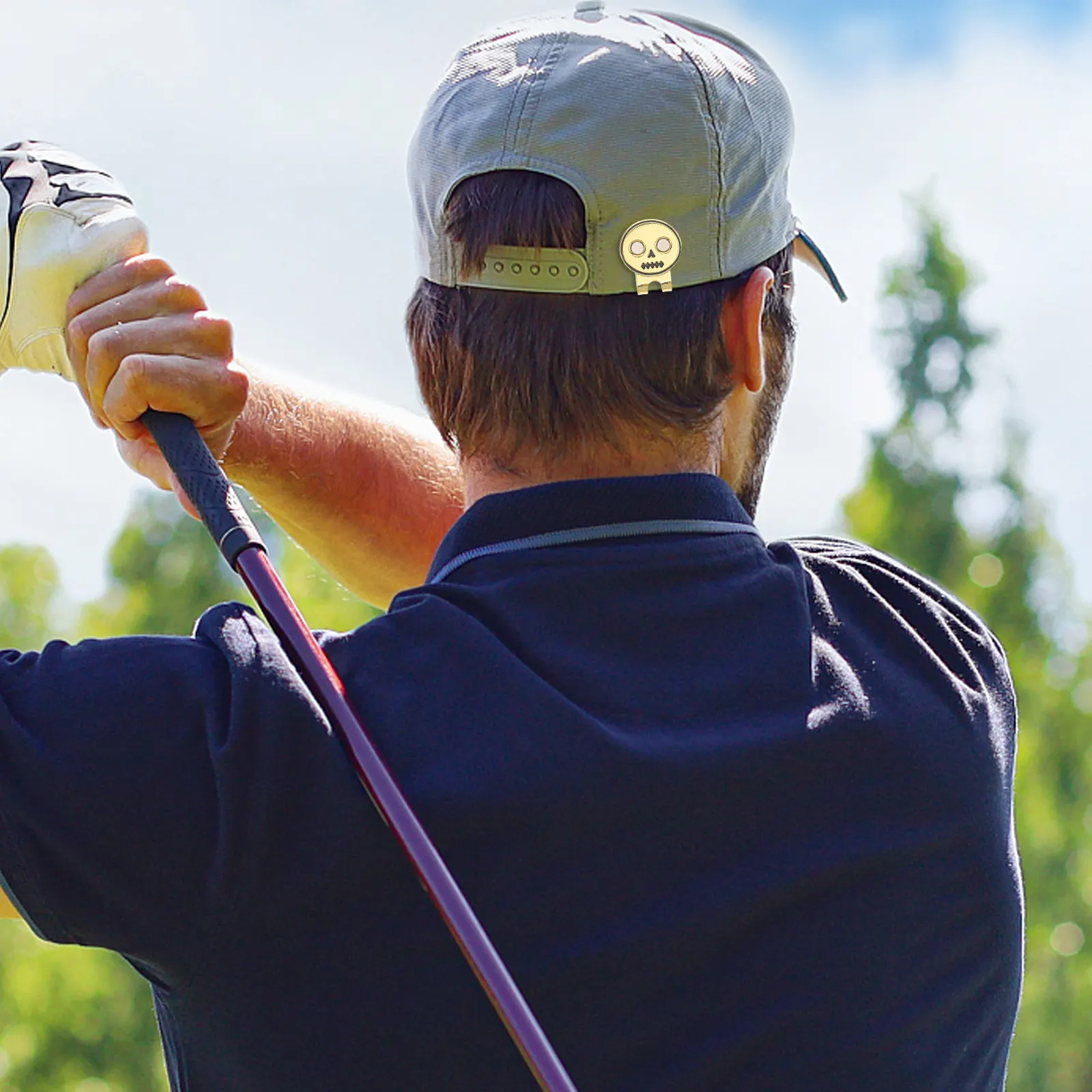 Gold Skull Golf Hat…