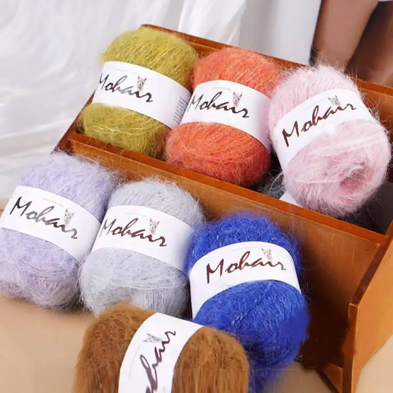 Hochwertiges Mohairgarn, langhaariges, weiches Garn, geeignet zum Stricken von handgefertigten Kunsthandwerken, DIY-Zubehör, einfarbiges Mohair für Herbst- und Winterpullover, Schals und Handschuhe.