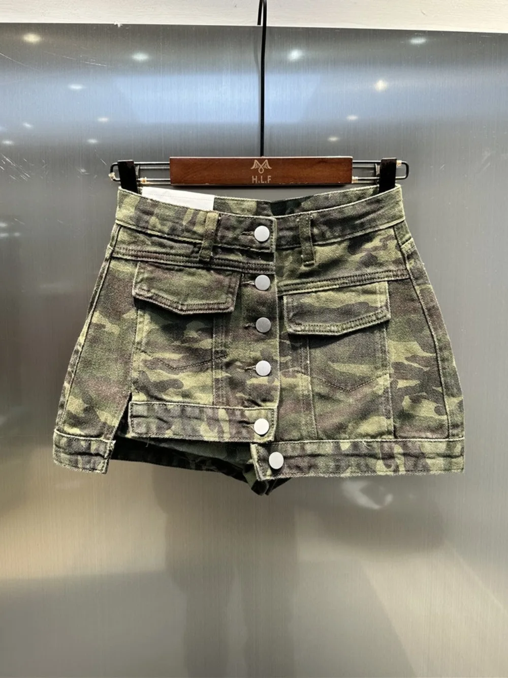 American Single Breasted Camouflage Denim Skirt Women Summer Asymmetry A Line Hip Wrapped Mini Skirt Street Fashion