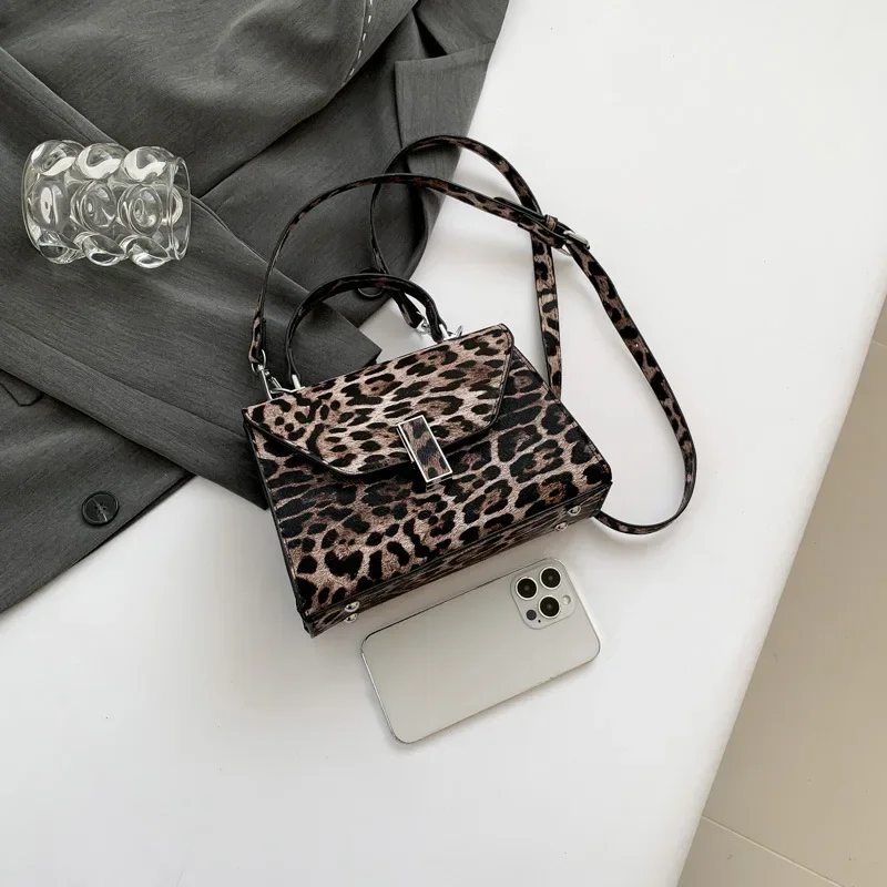 Women\'s Bag New Leopard Print Portable Box Bag European and American Fashion Leopard Print Trend Women\'s Shoulder Messenger Bag