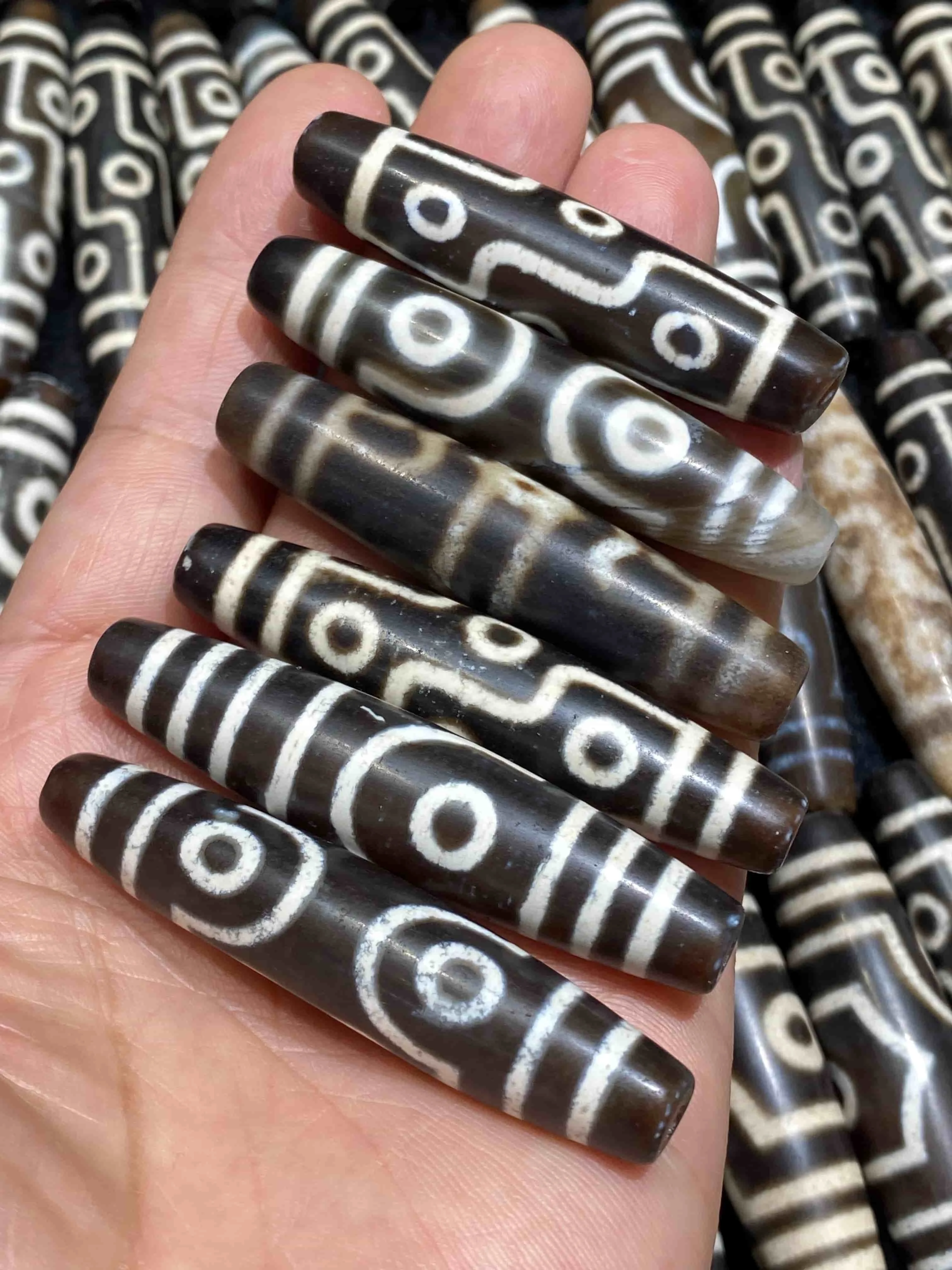 50pcs/lot 58-60mm high-value black white yellowish-brown coffee-colored Guangdong Taiwan style agate Dzi beads 1/2/3/4/5/6 eyes