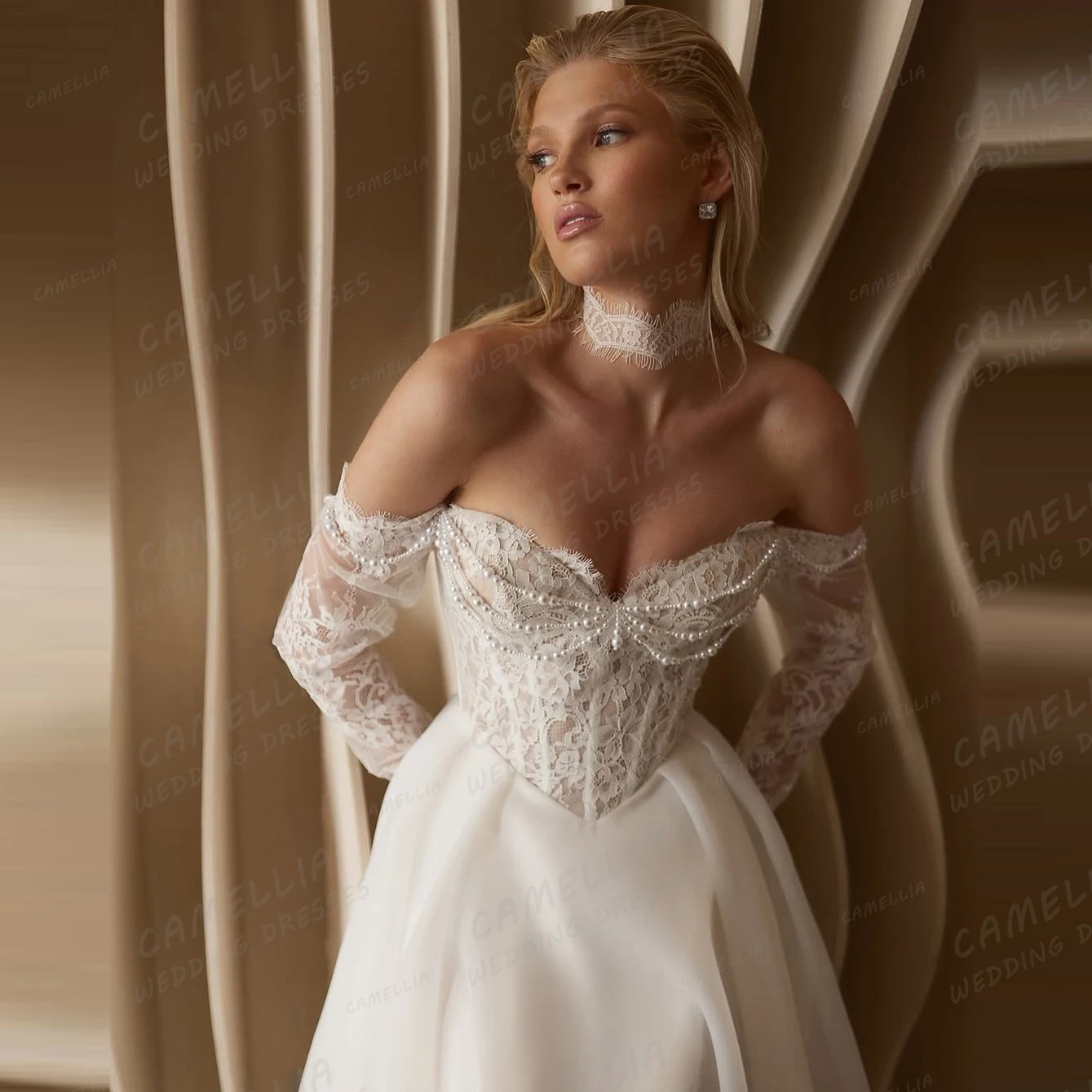 Abiti da sposa da donna di lusso Una linea di applicazioni Sweep Train Sweetheart Princess Abiti da sposa Abiti formali da sposa personalizzati