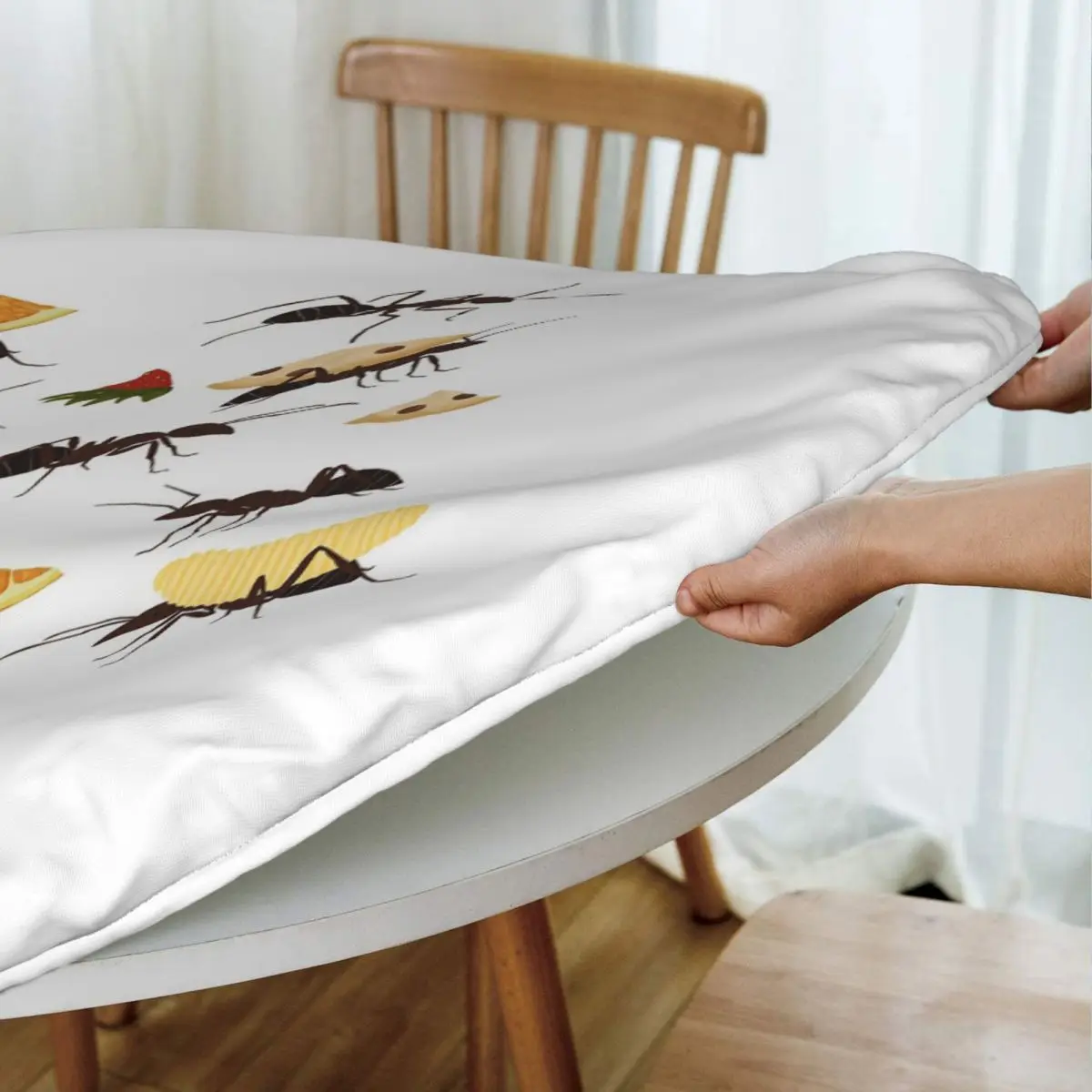 Ants Carrying Snacks Waterproof Round Tablecloth Oilproof Table Cloth for Kitchen Events Dining Table Cover