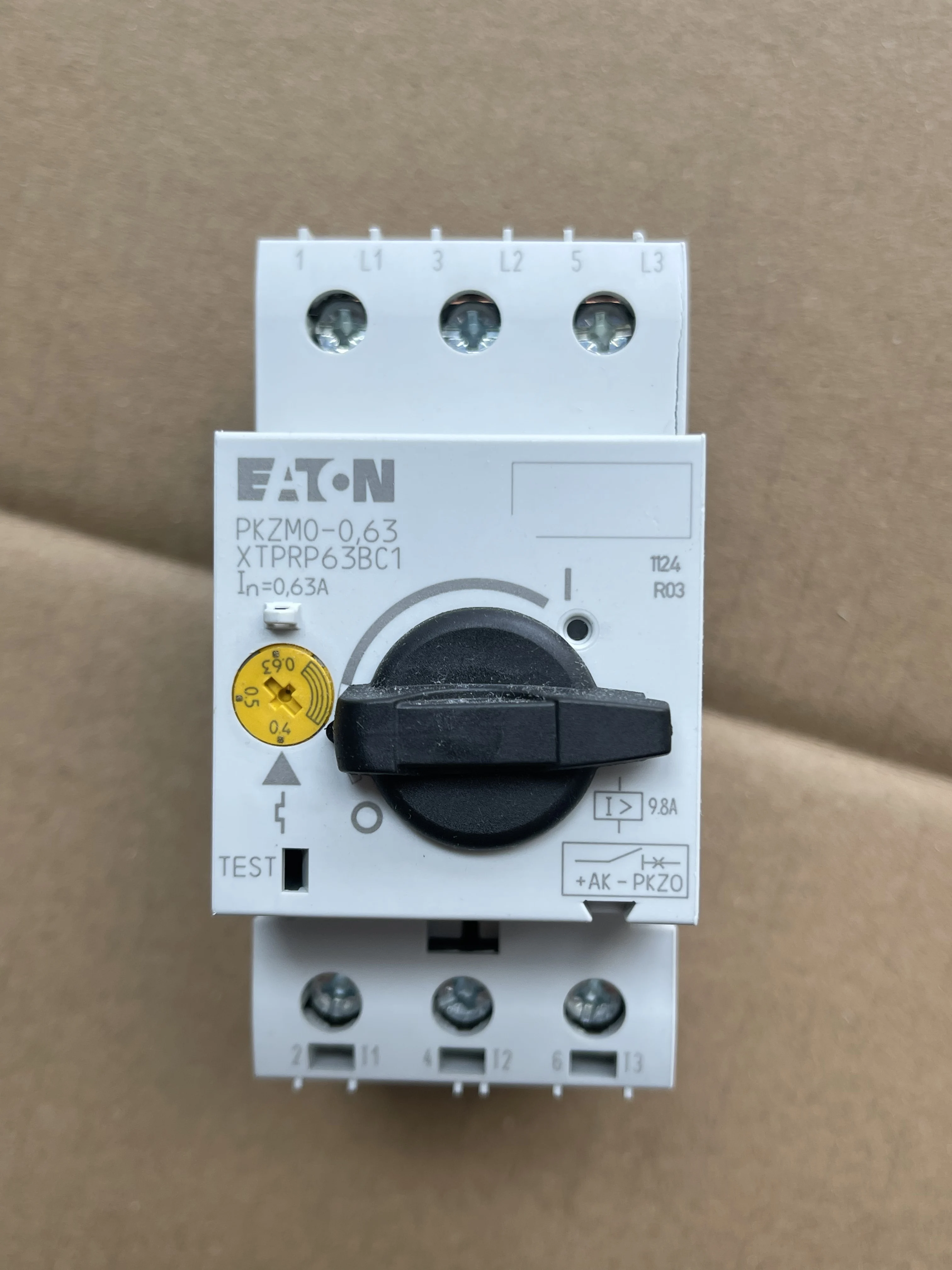 Eaton Moeller PKZM0-0.63 3 Phase Motor Protector 0.4~0.63A Overload Short Circuit Protection view 2