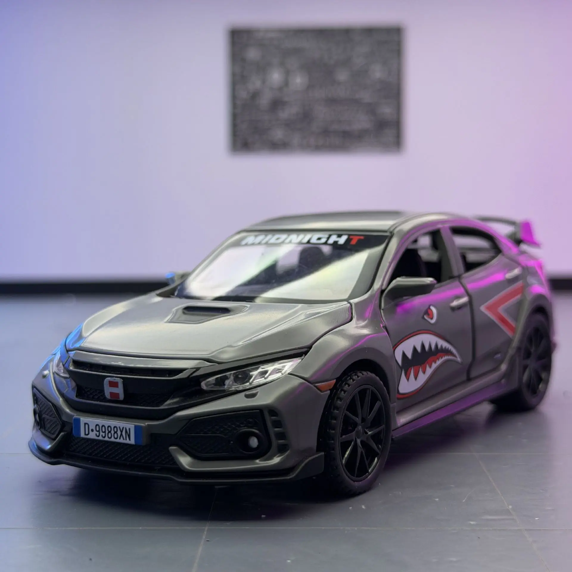 

Car Model 1:32 Limited Edition TYPER Alloy Car Model Ornament Sound and Light Children's Toy Car Delivery Wholesale