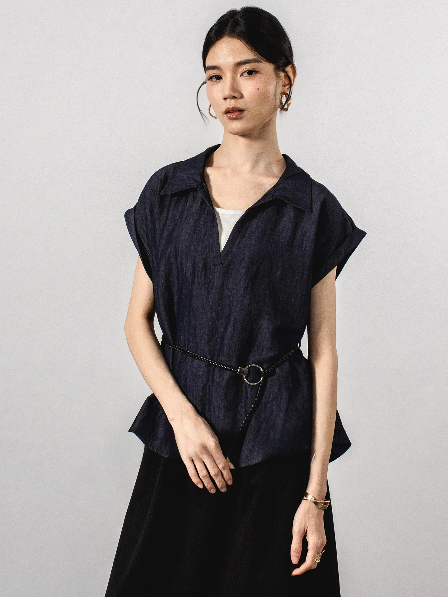 

Женская рубашка DianThia из денима синего цвета с V-образным вырезом и короткими рукавами, свободного кроя, с поясом на талии, летняя, с защитой от солнца, повседневная, модная, стильная.