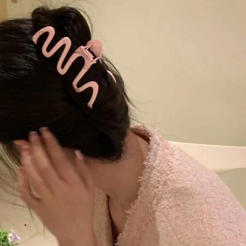 

Korean Sweet Jelly Colorful Irregular Hair Claw Clip Women Girls Fashion Headwear Simple Design Hairpin