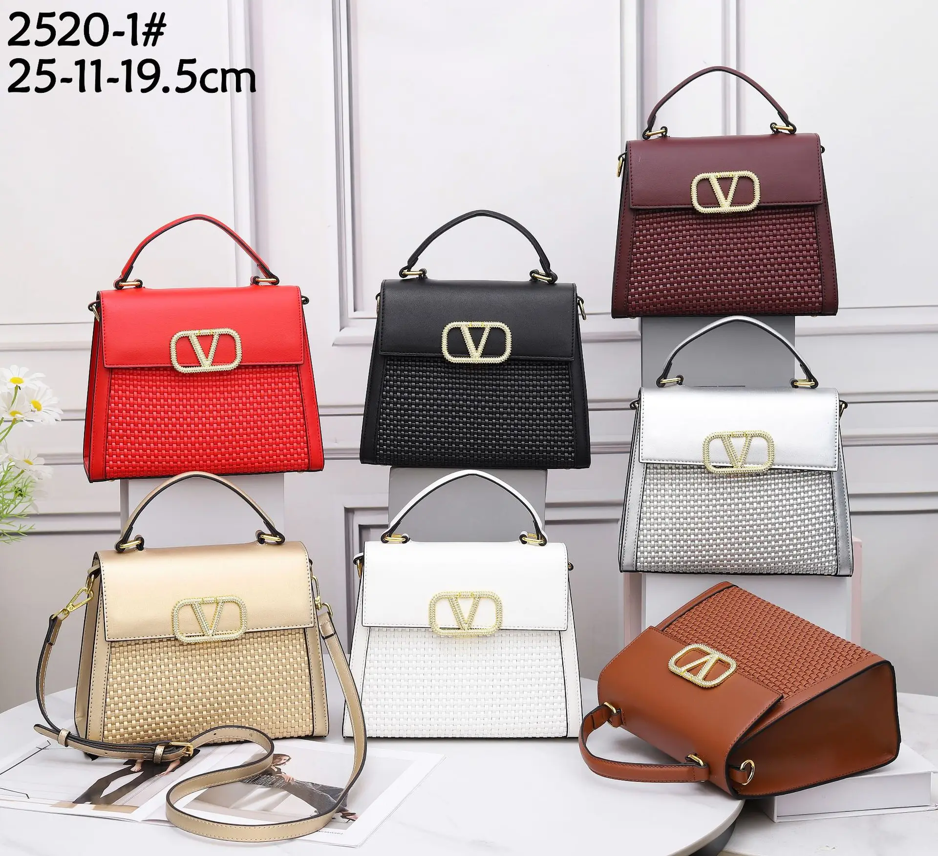 

​​2025 Handwoven Crochet Tote Bag for Women, Bohemian Macrame Hollow Shoulder Bag, Lightweight Beach Purse with Fringe​​