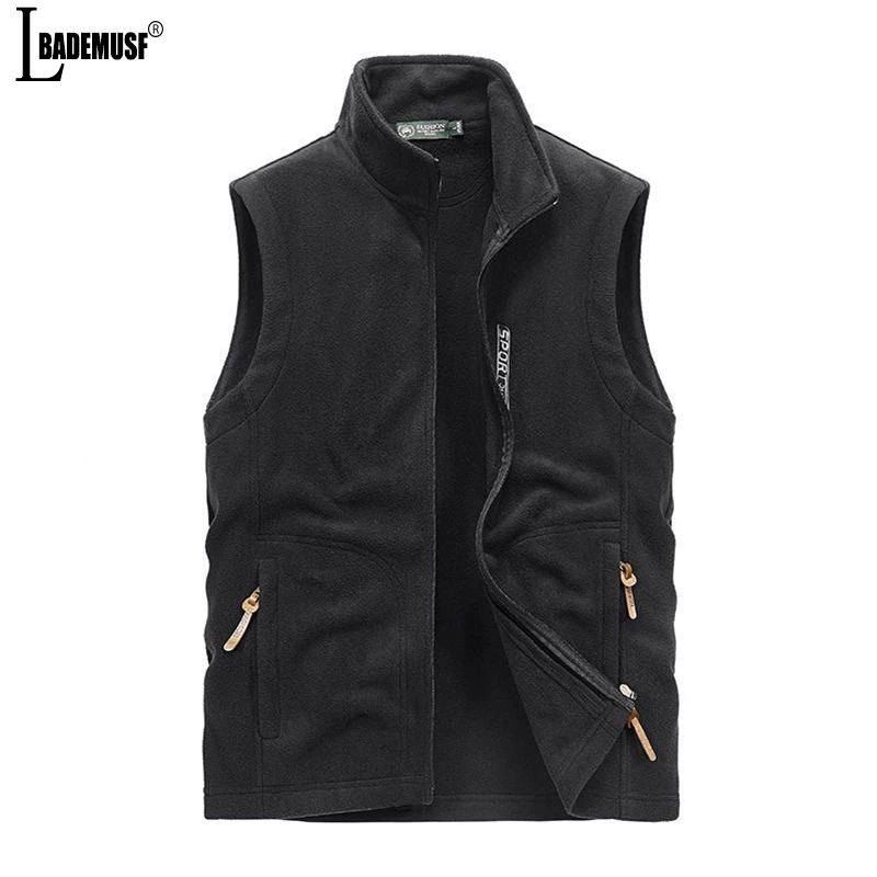 2024 Autumn Winter New Soft Shell Vest Jacket Men Fashion Multiple Pockets Sleeveless Coat Men Casual Waistcoat Men Plus Size