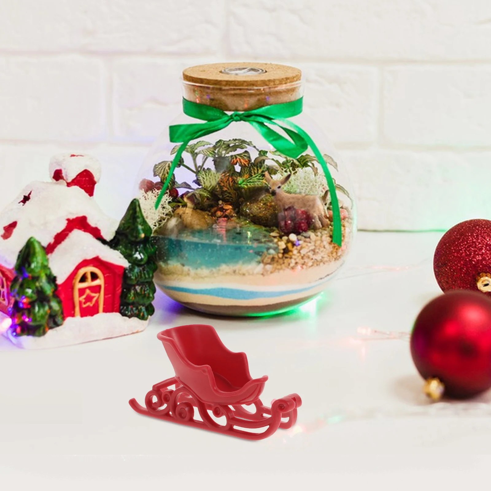

Mini Sleigh Christmas Decor Christmas Dollhouse Decor Red Metal Ornament Dollhouse Xmas Table Desktop Mini Figurine Sled Santa