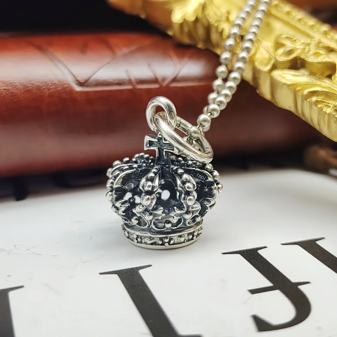 Fashion trendy simple ins special-interest design men's and women's s925 sterling silver personalized retro crown pendant