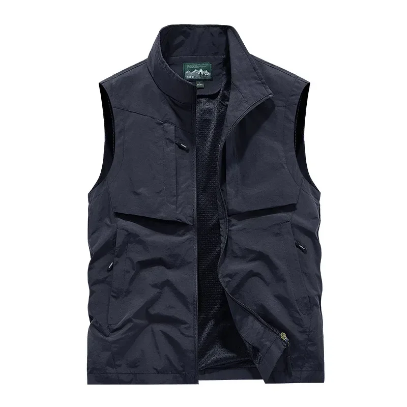 Oversized Spring and Autumn Outdoor Casual Men's Vest with Multiple Pockets and Shoulders Photography Fishing Tank Top