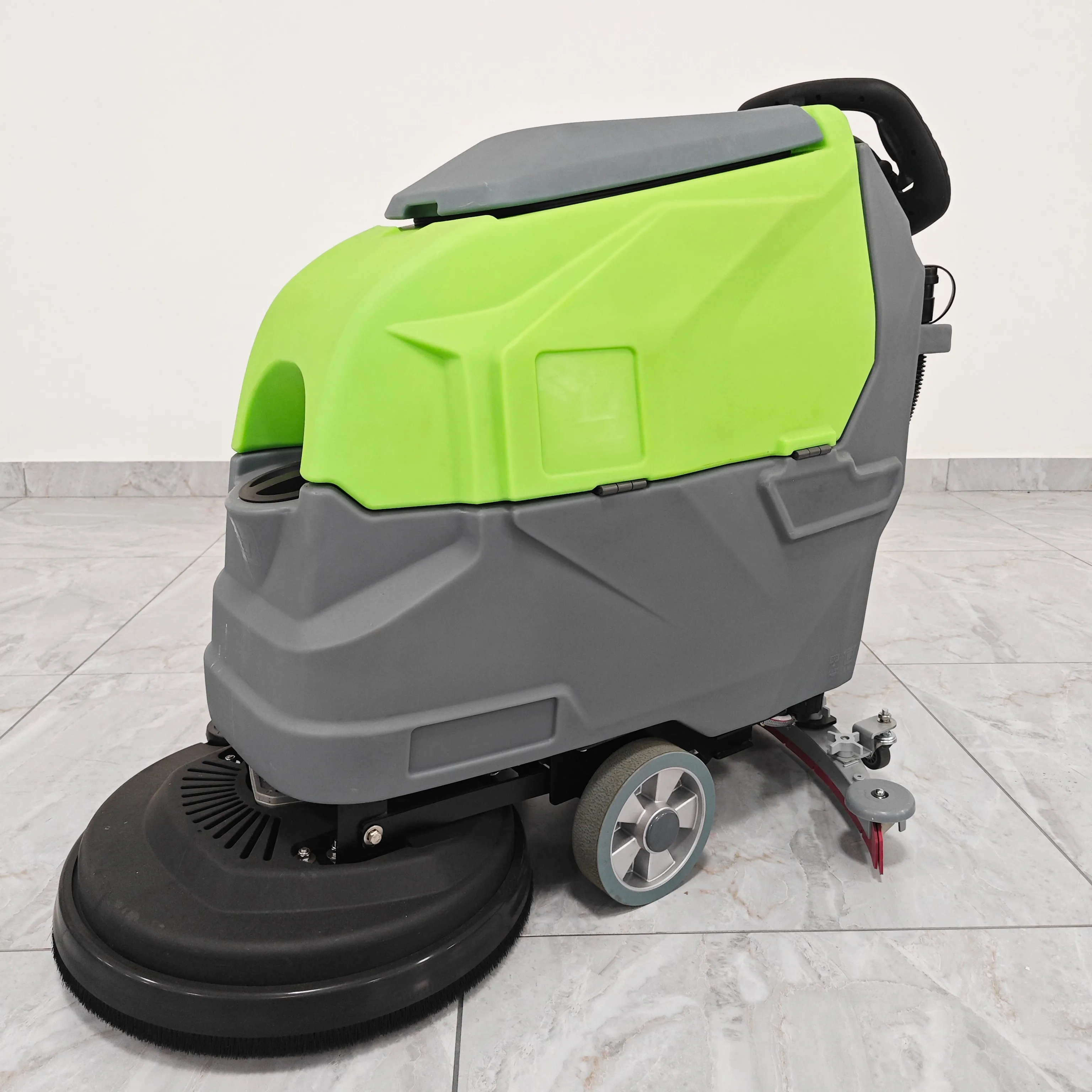 

Интеллектуальная электрическая поломоечная машина M30 для уборки керамической плитки в аэропортах