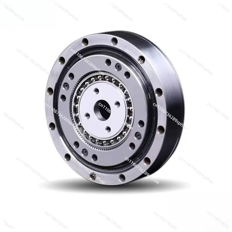 Zero backlash harmonic drive gearbox with high precision and gear ratio of 100