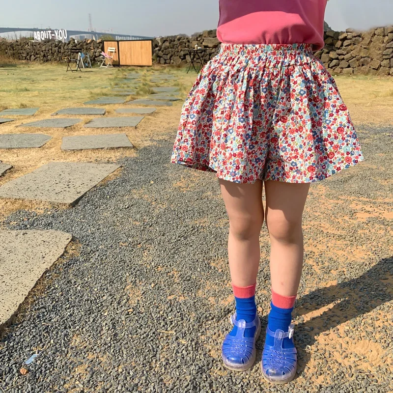 

Летние шорты с цветочным узором для девочек от 2 до 8 лет, элегантная одежда для малышей, свободная юбка с цветочным принтом, шорты, милые милые пляжные брюки