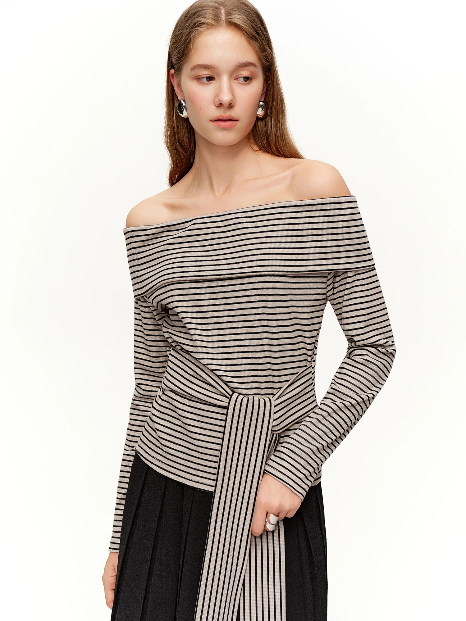 DUSHU 2026 Spring Women's Lapel Collar Off-Shoulder Relaxed Fit T-Shirt - Casual Lazy Style Comfortable Top for Daily Wear