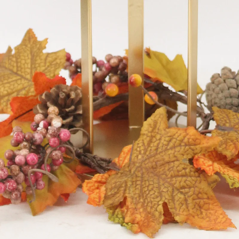 Customized autumn new Thanksgiving Harvest Festival candle holder ornament maple leaf wreath decoration wedding wrought iron can