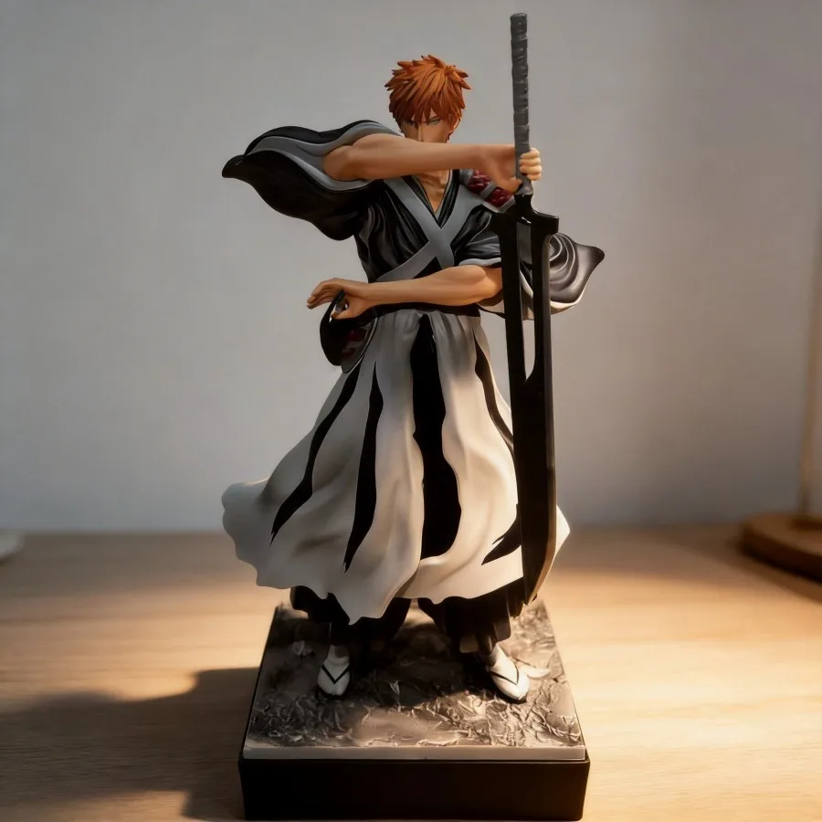 

Bleach Anime Ichigo Kurosaki Thousand-Year Blood War GK Figure 35cm Collectible Model Toy Desktop Decoration