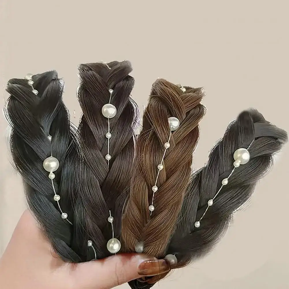 Diadema de Peluca de ala ancha, trenza trenzada de tres hebras, decoración de perlas de imitación, cabello falso de Color Natural, accesorios para el cabello con aro