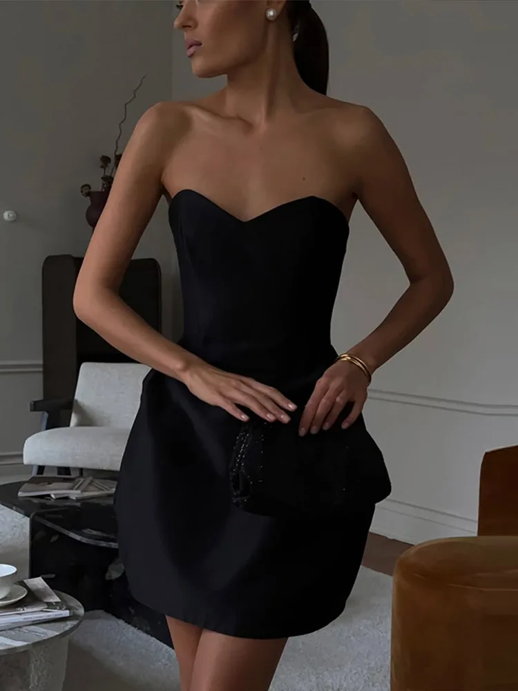 セクシーなチューブトップパーティーバッドショートドレス女性ソリッドノースリーブチューブトップバックレスAラインイブニングドレス女性ファッション春ローブ