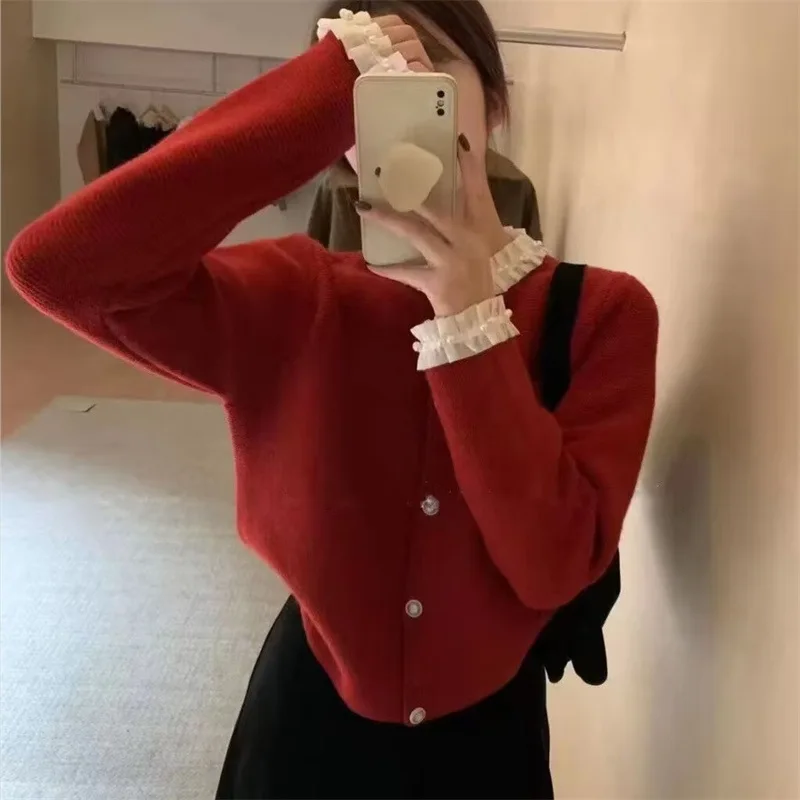 Women's New Autumn Korean Version of Wooden Ear Edge Nailed Beaded Cardigan Sweater, Fashion Loose Gentle Wind Knit Sweater Coat