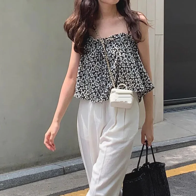 Floral Print Strap Vest Women's New Summer Design Loose Short Square Collar Doll Shirt Top Sweet Style 2023 Summer Collection