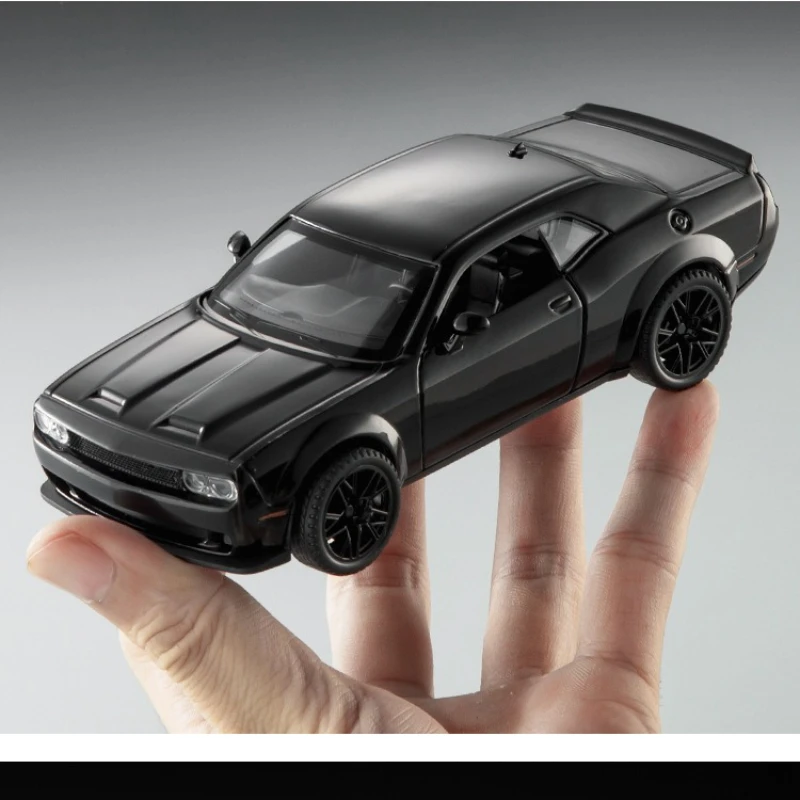 Hellcat – Super voiture de sport en alliage métallique moulé sous pression, modèle de voiture, son et lumière, Simulation de traction, décoration, 1:32