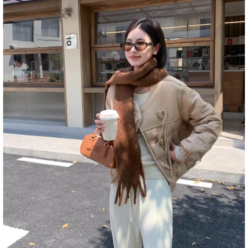 Jaqueta fina para mulheres, novo estilo de inverno, gola redonda, leve, patchwork, versátil, jaqueta curta elegante