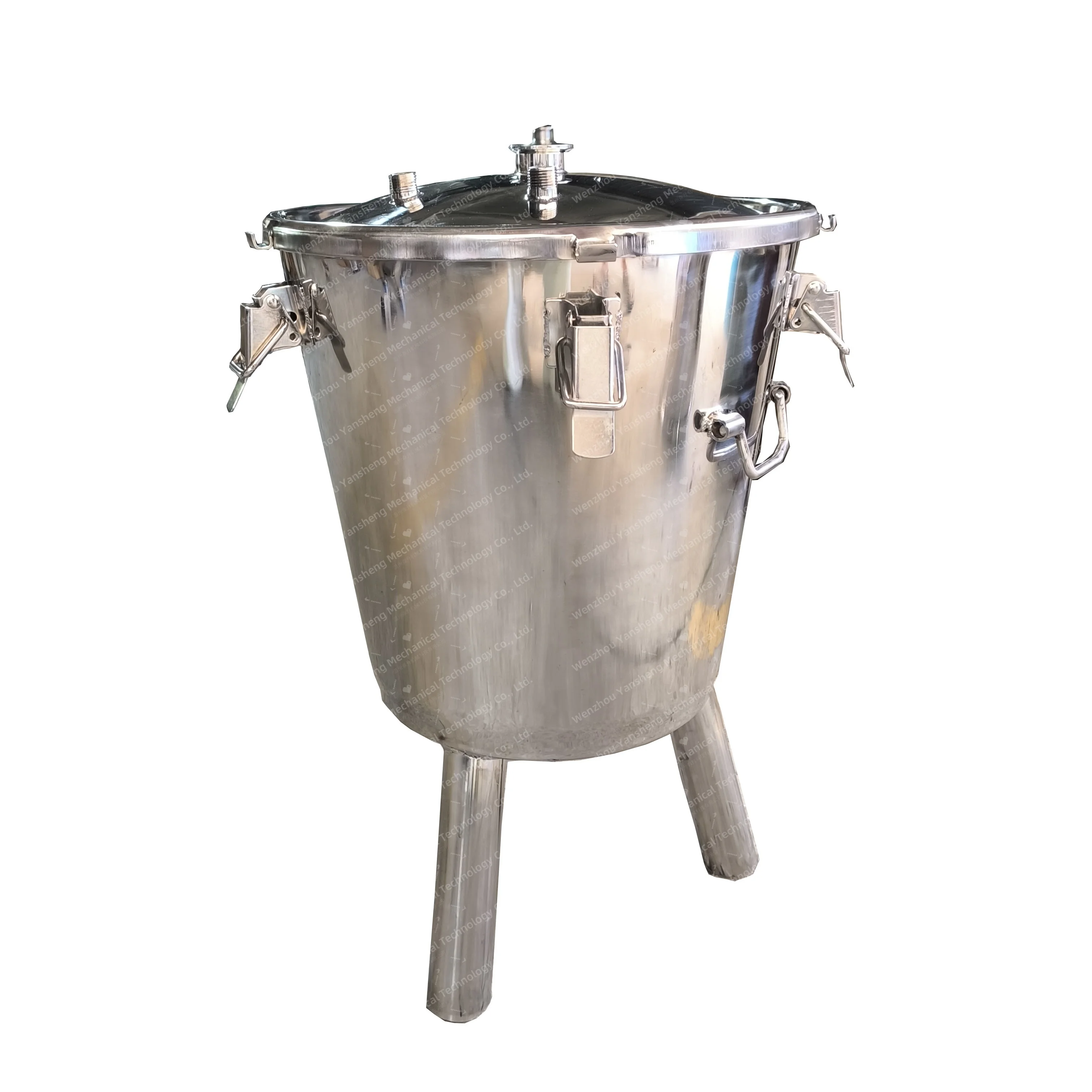 Beer Fermentation Tanks Suitable for Farm Hotels and Restaurants, As Well As Other Beverage